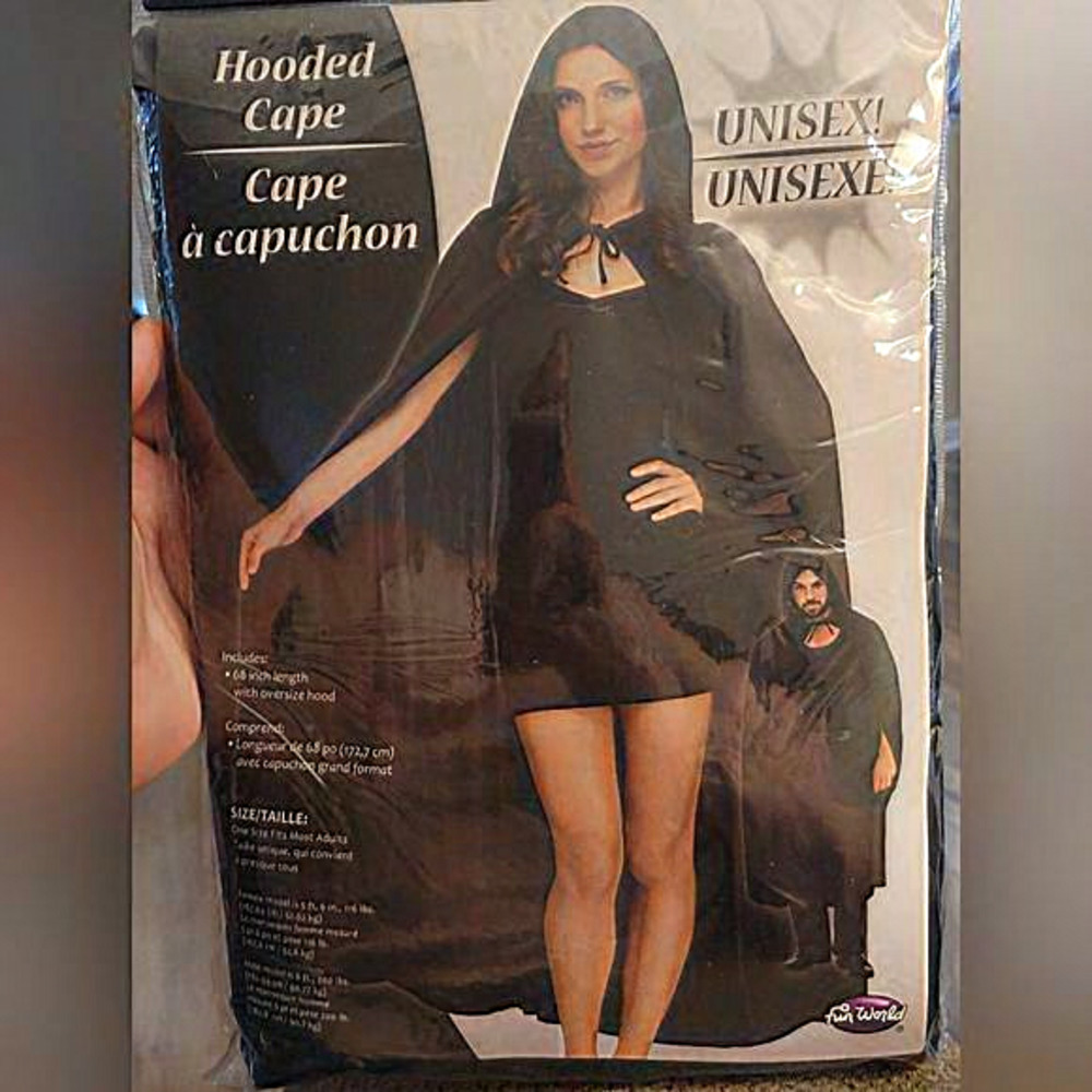 Fun‎ World Black Unisex Hooded Cape